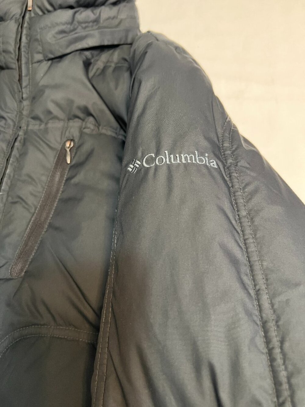 Columbia Women’s Down Puffer Jacket Black Medium Winter Coat Full Zip - Picture 4 of 8